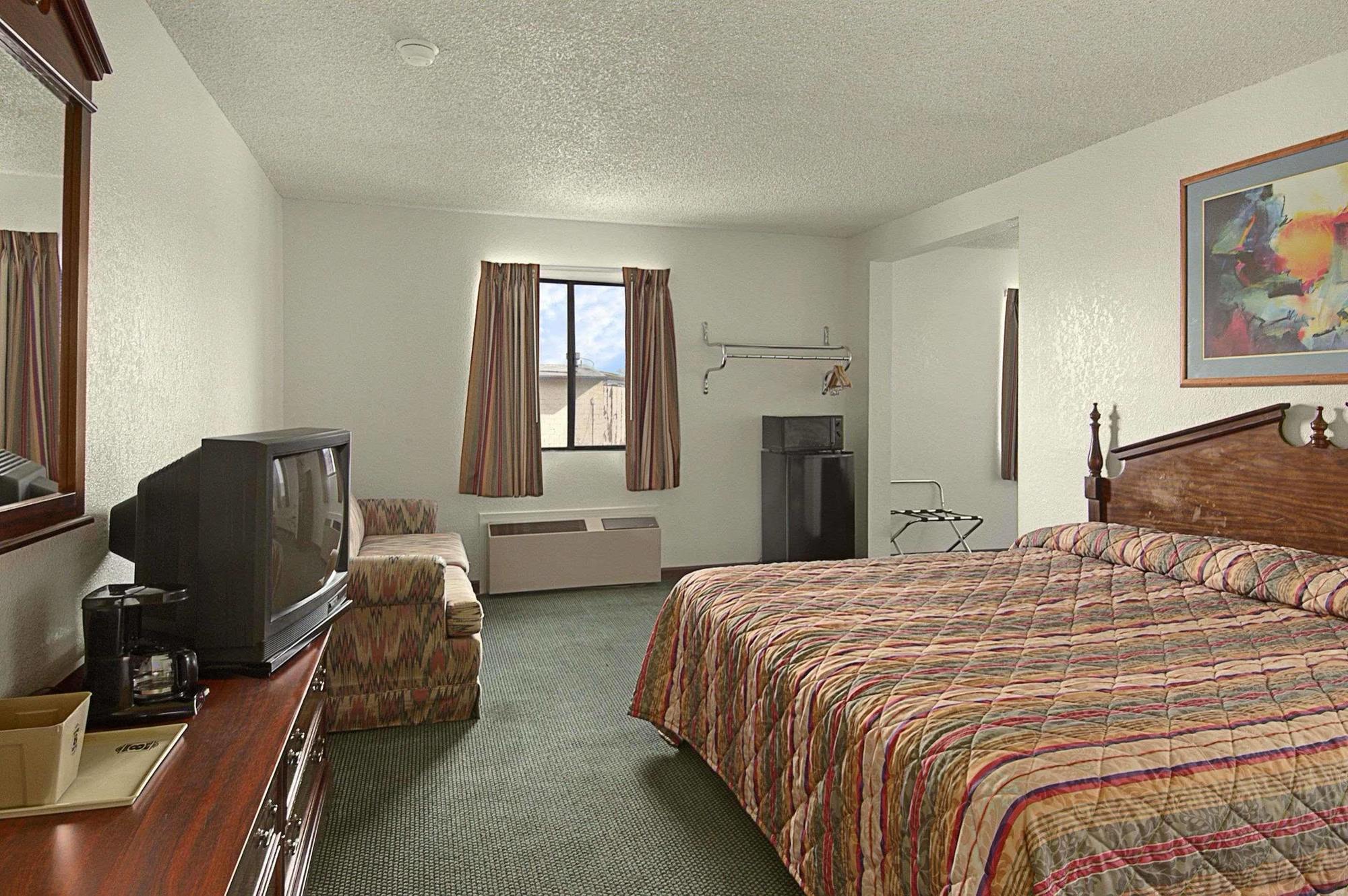 Super 8 By Wyndham แกลลัพ ห้อง รูปภาพ
